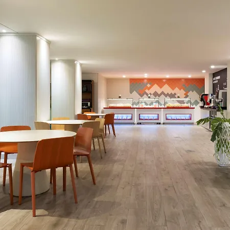 索尔加德满都公园及度假酒店 酒店