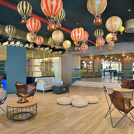 索尔加德满都公园及度假酒店 酒店