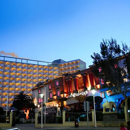 索尔加德满都公园及度假酒店 酒店 马盖鲁夫